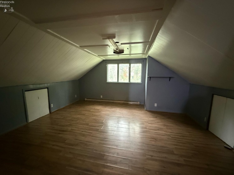 bedroom or bonus room upstairs