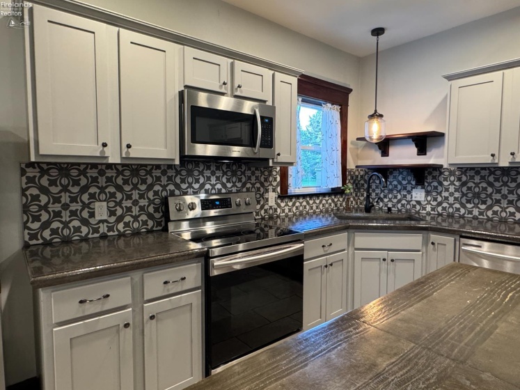 2015 Main Street, Milan, 44846, 3 Bedrooms Bedrooms, ,2 BathroomsBathrooms,Residential,For Sale,Main,20251956