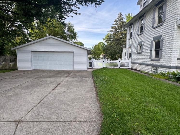 2015 Main Street, Milan, 44846, 3 Bedrooms Bedrooms, ,2 BathroomsBathrooms,Residential,For Sale,Main,20251956