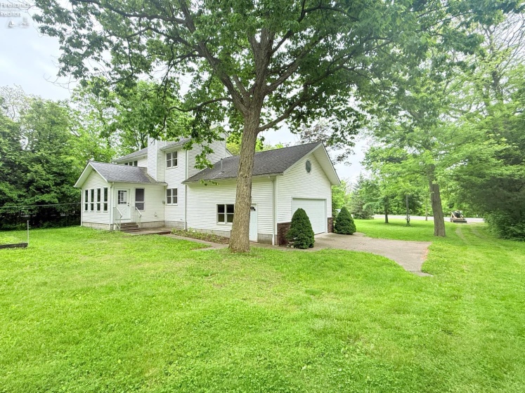 9343 Bayshore Road, Marblehead, 43440, 3 Bedrooms Bedrooms, ,2 BathroomsBathrooms,Residential,For Sale,Bayshore,20251981