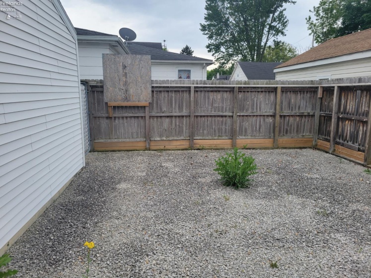 600 Buchanan Street, Fremont, 43420, 2 Bedrooms Bedrooms, ,1 BathroomBathrooms,Residential,For Sale,Buchanan,20251985