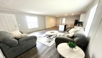 2614 Tiffin Avenue, Sandusky, 44870, 3 Bedrooms Bedrooms, ,2 BathroomsBathrooms,Residential,For Sale,Tiffin,20251978