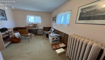 3115 Essex Road, Other, 44118, 4 Bedrooms Bedrooms, ,2 BathroomsBathrooms,Residential,For Sale,Essex,20251977