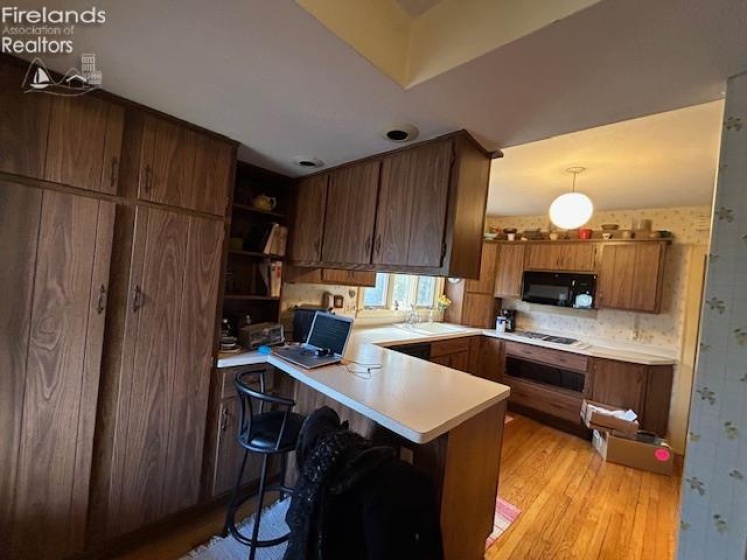 3115 Essex Road, Other, 44118, 4 Bedrooms Bedrooms, ,2 BathroomsBathrooms,Residential,For Sale,Essex,20251977