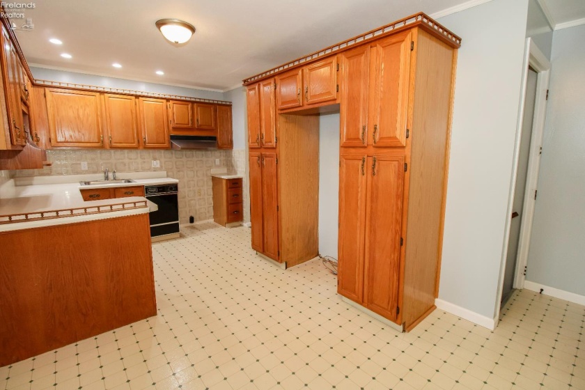 2244 Olds Street, Sandusky, 44870, 3 Bedrooms Bedrooms, ,1 BathroomBathrooms,Residential,For Sale,Olds,20251906