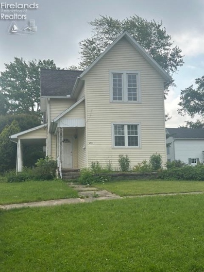 201 Heter Street, Bellevue, 44811, 3 Bedrooms Bedrooms, ,3 BathroomsBathrooms,Residential,For Sale,Heter,20251942