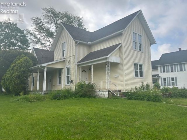 201 Heter Street, Bellevue, 44811, 3 Bedrooms Bedrooms, ,3 BathroomsBathrooms,Residential,For Sale,Heter,20251942