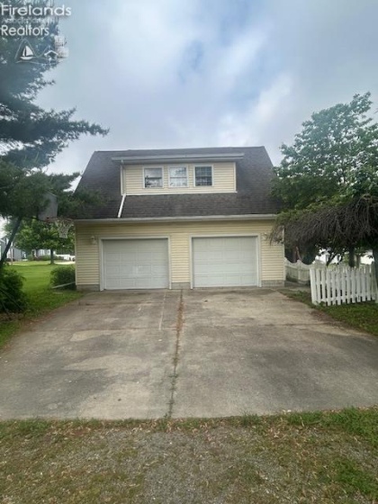 201 Heter Street, Bellevue, 44811, 3 Bedrooms Bedrooms, ,3 BathroomsBathrooms,Residential,For Sale,Heter,20251942