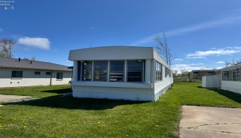 139 Rathbun, Marblehead, 43440, 2 Bedrooms Bedrooms, ,1 BathroomBathrooms,Residential,For Sale,Rathbun,20251581