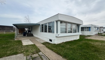 139 Rathbun, Marblehead, 43440, 2 Bedrooms Bedrooms, ,1 BathroomBathrooms,Residential,For Sale,Rathbun,20251581