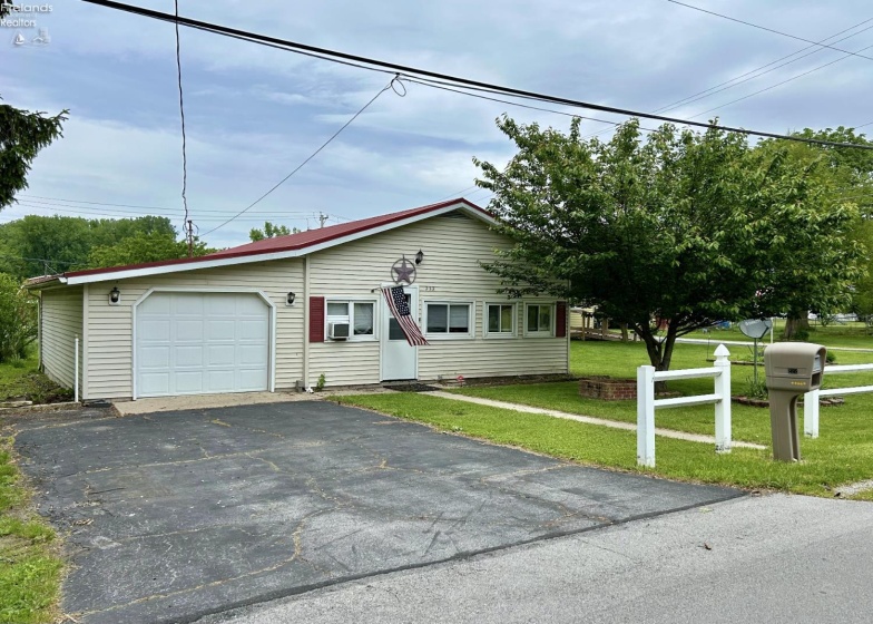 222 Union Street, Tiffin, 44883, 2 Bedrooms Bedrooms, ,1 BathroomBathrooms,Residential,For Sale,Union,20251975