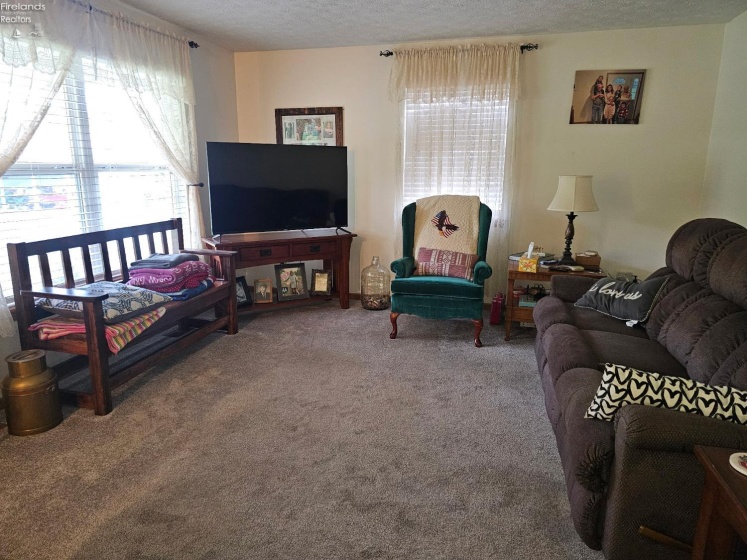 1192 Lakewood Road, Willard, 44890, 4 Bedrooms Bedrooms, ,3 BathroomsBathrooms,Residential,For Sale,Lakewood,20251849