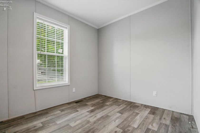 2614 Tiffin Avenue, Sandusky, 44870, 3 Bedrooms Bedrooms, ,2 BathroomsBathrooms,Residential,For Sale,Tiffin Avenue,20251993