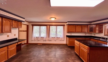 780 Angela Drive, Fostoria, 44830, 4 Bedrooms Bedrooms, ,5 BathroomsBathrooms,Residential,For Sale,Angela Drive,20251959