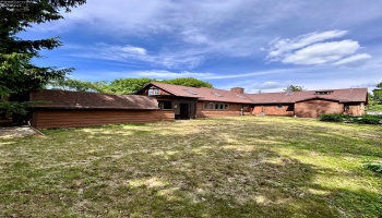 780 Angela Drive, Fostoria, 44830, 4 Bedrooms Bedrooms, ,5 BathroomsBathrooms,Residential,For Sale,Angela Drive,20251959