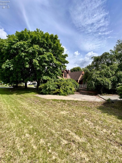 780 Angela Drive, Fostoria, 44830, 4 Bedrooms Bedrooms, ,5 BathroomsBathrooms,Residential,For Sale,Angela Drive,20251959