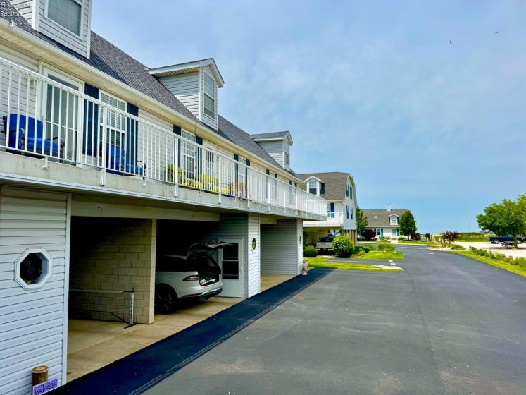 71 Schooner Point Drive, Port Clinton, 43452, 2 Bedrooms Bedrooms, ,2 BathroomsBathrooms,Residential,For Sale,Schooner Point,20252016