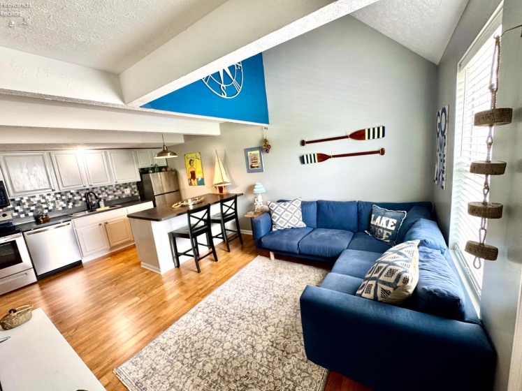 71 Schooner Point Drive, Port Clinton, 43452, 2 Bedrooms Bedrooms, ,2 BathroomsBathrooms,Residential,For Sale,Schooner Point,20252016