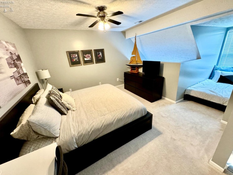 71 Schooner Point Drive, Port Clinton, 43452, 2 Bedrooms Bedrooms, ,2 BathroomsBathrooms,Residential,For Sale,Schooner Point,20252016