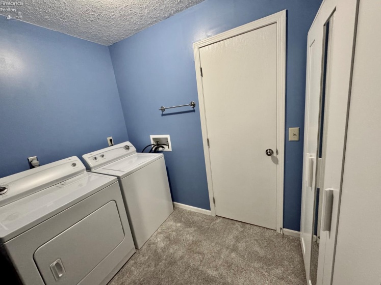 71 Schooner Point Drive, Port Clinton, 43452, 2 Bedrooms Bedrooms, ,2 BathroomsBathrooms,Residential,For Sale,Schooner Point,20252016