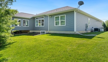 4465 Balliette Drive, Port Clinton, 43452, 3 Bedrooms Bedrooms, ,2 BathroomsBathrooms,Residential,For Sale,Balliette,20251969