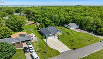 4465 Balliette Drive, Port Clinton, 43452, 3 Bedrooms Bedrooms, ,2 BathroomsBathrooms,Residential,For Sale,Balliette,20251969