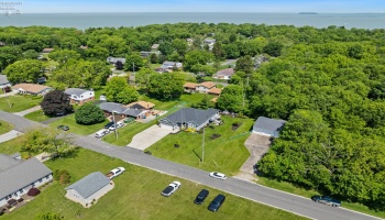 4465 Balliette Drive, Port Clinton, 43452, 3 Bedrooms Bedrooms, ,2 BathroomsBathrooms,Residential,For Sale,Balliette,20251969