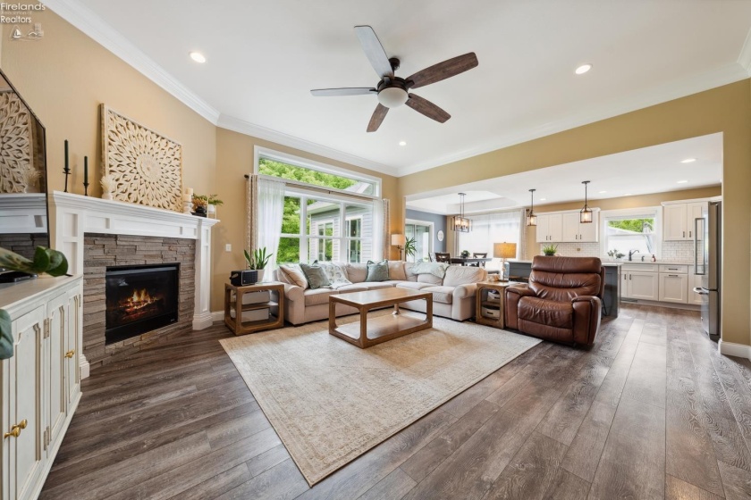 4465 Balliette Drive, Port Clinton, 43452, 3 Bedrooms Bedrooms, ,2 BathroomsBathrooms,Residential,For Sale,Balliette,20251969