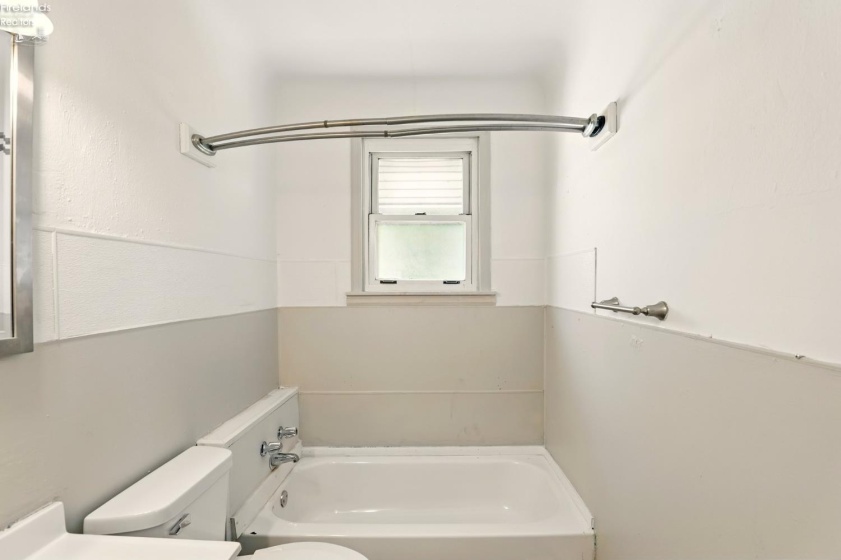 707 Brysen, Toledo, 43609, 3 Bedrooms Bedrooms, ,1 BathroomBathrooms,Residential,For Sale,Brysen,20252002