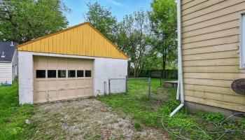 707 Brysen, Toledo, 43609, 3 Bedrooms Bedrooms, ,1 BathroomBathrooms,Residential,For Sale,Brysen,20252002