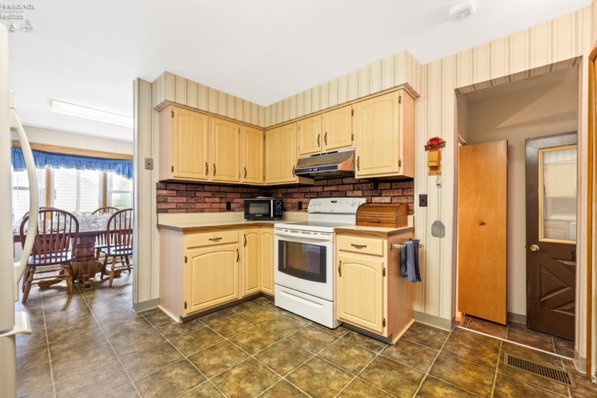 5416 Homegardner Road, Castalia, 44824, 3 Bedrooms Bedrooms, ,2 BathroomsBathrooms,Residential,For Sale,Homegardner,20252005