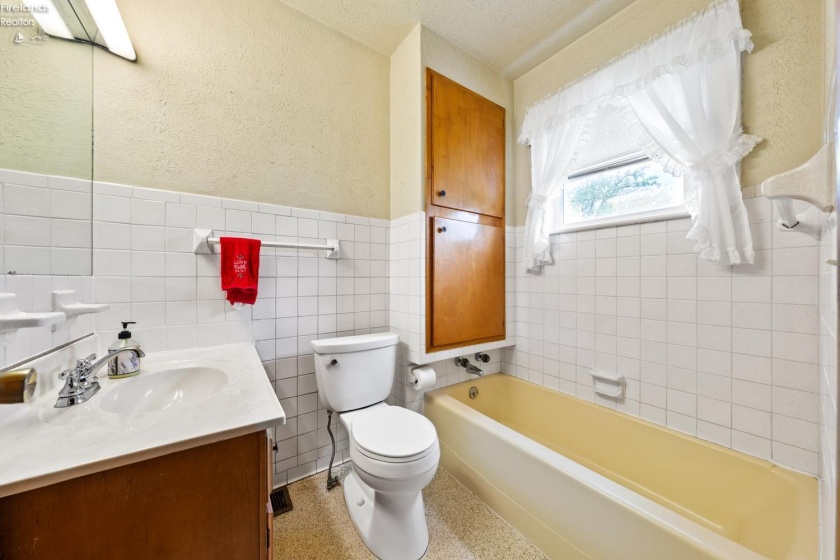 5416 Homegardner Road, Castalia, 44824, 3 Bedrooms Bedrooms, ,2 BathroomsBathrooms,Residential,For Sale,Homegardner,20252005