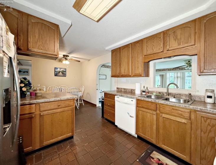 31 Mohawk St, Tiffin, 44883, 4 Bedrooms Bedrooms, ,2 BathroomsBathrooms,Residential,For Sale,Mohawk St,20252023