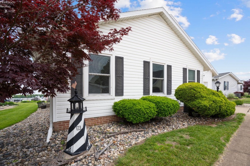 6485 Harbor Road, Marblehead, 43440, 3 Bedrooms Bedrooms, ,2 BathroomsBathrooms,Residential,For Sale,Harbor,20252020