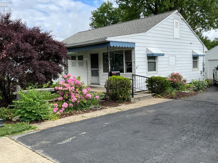52 Prospect Street, New London, 44851, 2 Bedrooms Bedrooms, ,2 BathroomsBathrooms,Residential,For Sale,Prospect,20252024
