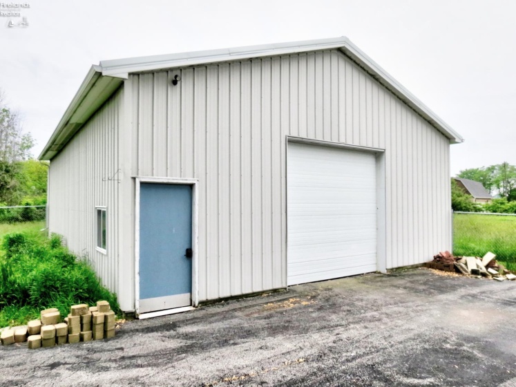 1560 Fremont Road, Port Clinton, 43452, 3 Bedrooms Bedrooms, ,2 BathroomsBathrooms,Residential,For Sale,Fremont,20252022