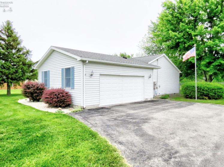 1560 Fremont Road, Port Clinton, 43452, 3 Bedrooms Bedrooms, ,2 BathroomsBathrooms,Residential,For Sale,Fremont,20252022