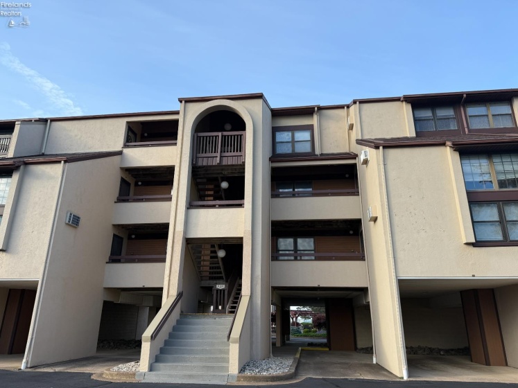 1801 Perry Street, Port Clinton, 43452, 1 Bedroom Bedrooms, ,1 BathroomBathrooms,Residential,For Sale,Perry,20252009