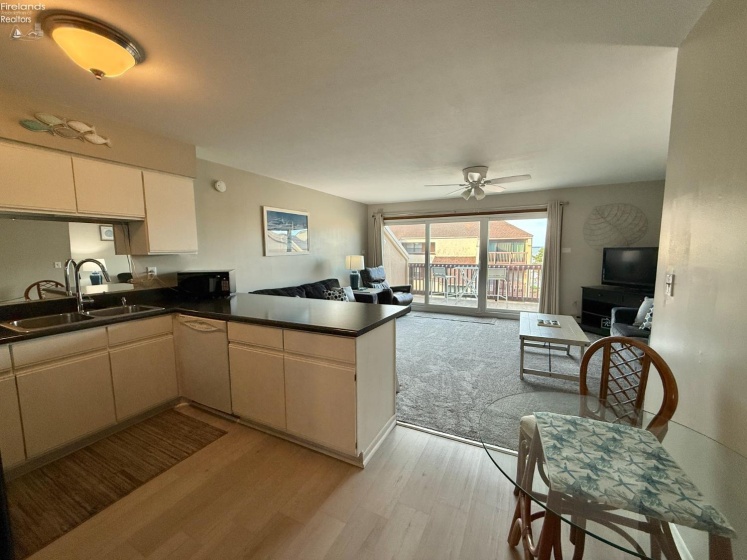 1801 Perry Street, Port Clinton, 43452, 1 Bedroom Bedrooms, ,1 BathroomBathrooms,Residential,For Sale,Perry,20252009