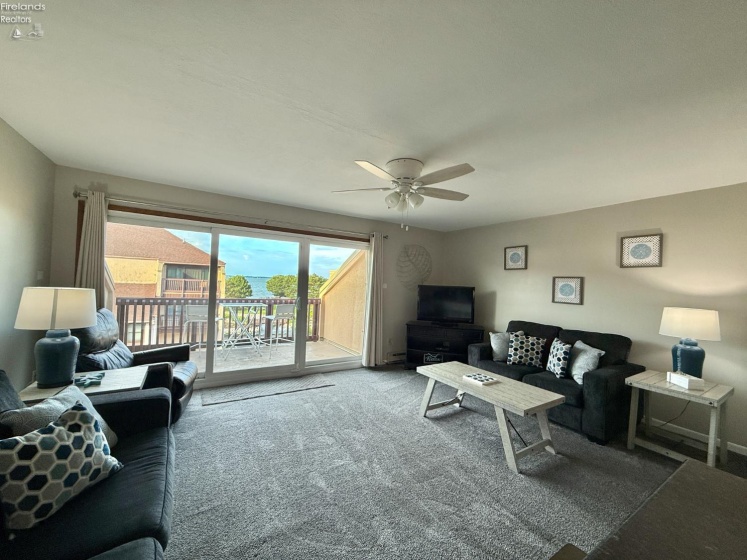 1801 Perry Street, Port Clinton, 43452, 1 Bedroom Bedrooms, ,1 BathroomBathrooms,Residential,For Sale,Perry,20252009