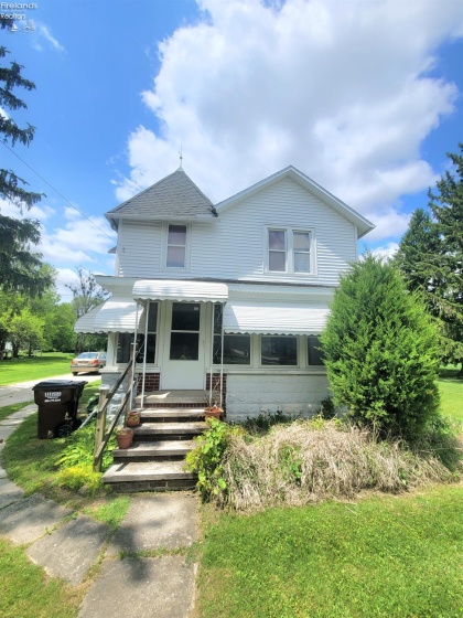 712 Lueke Avenue, Woodville, 43469, ,Multiple Units,For Sale,Lueke,20252032
