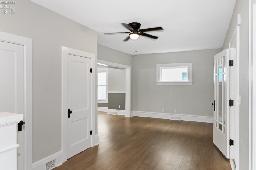 713 Madison Street, Port Clinton, 43452, 3 Bedrooms Bedrooms, ,3 BathroomsBathrooms,Residential,For Sale,Madison,20252013