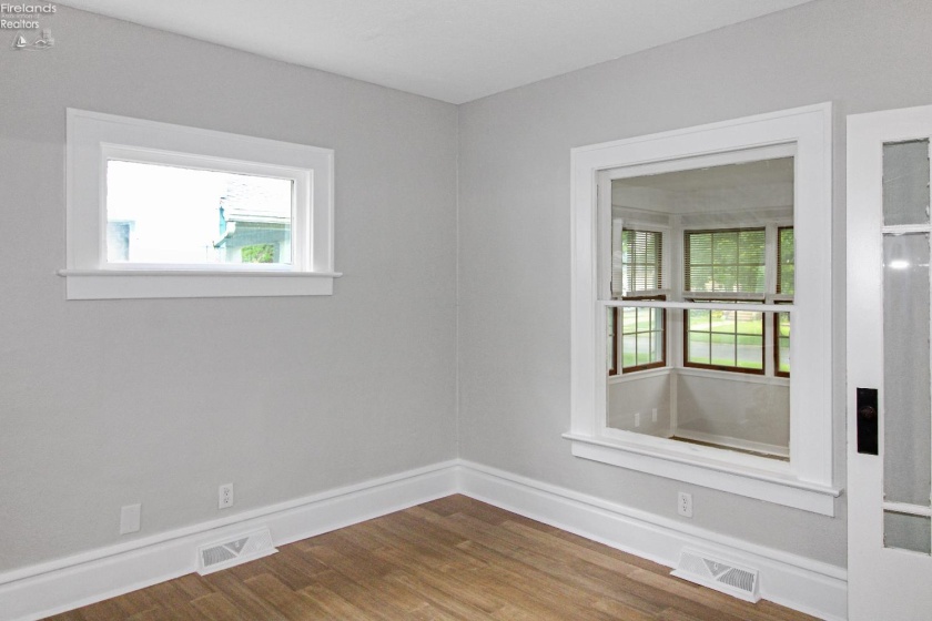 713 Madison Street, Port Clinton, 43452, 3 Bedrooms Bedrooms, ,3 BathroomsBathrooms,Residential,For Sale,Madison,20252013