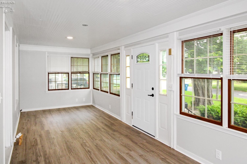 713 Madison Street, Port Clinton, 43452, 3 Bedrooms Bedrooms, ,3 BathroomsBathrooms,Residential,For Sale,Madison,20252013