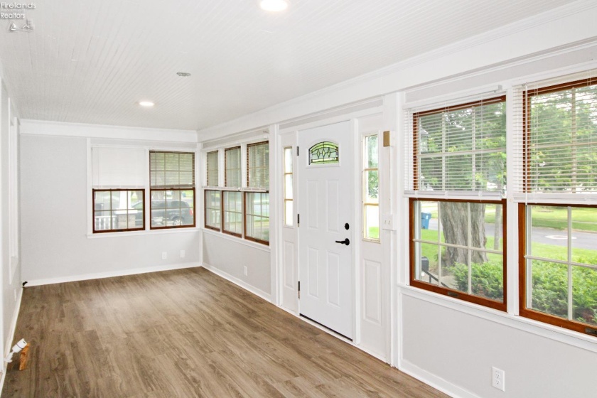 713 Madison Street, Port Clinton, 43452, 3 Bedrooms Bedrooms, ,3 BathroomsBathrooms,Residential,For Sale,Madison,20252013