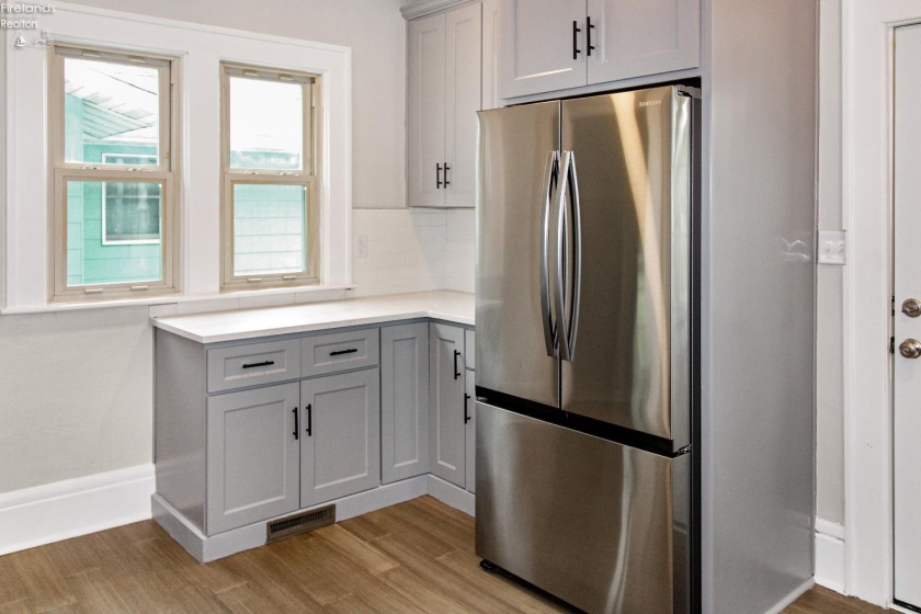 713 Madison Street, Port Clinton, 43452, 3 Bedrooms Bedrooms, ,3 BathroomsBathrooms,Residential,For Sale,Madison,20252013