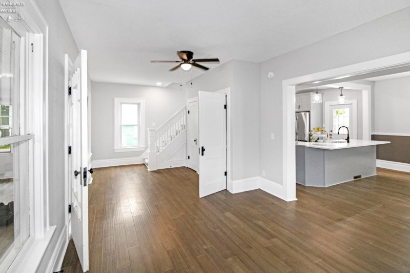 713 Madison Street, Port Clinton, 43452, 3 Bedrooms Bedrooms, ,3 BathroomsBathrooms,Residential,For Sale,Madison,20252013