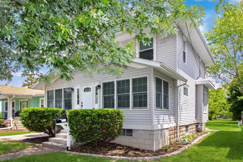 713 Madison Street, Port Clinton, 43452, 3 Bedrooms Bedrooms, ,3 BathroomsBathrooms,Residential,For Sale,Madison,20252013