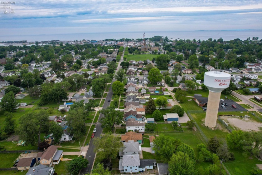 713 Madison Street, Port Clinton, 43452, 3 Bedrooms Bedrooms, ,3 BathroomsBathrooms,Residential,For Sale,Madison,20252013