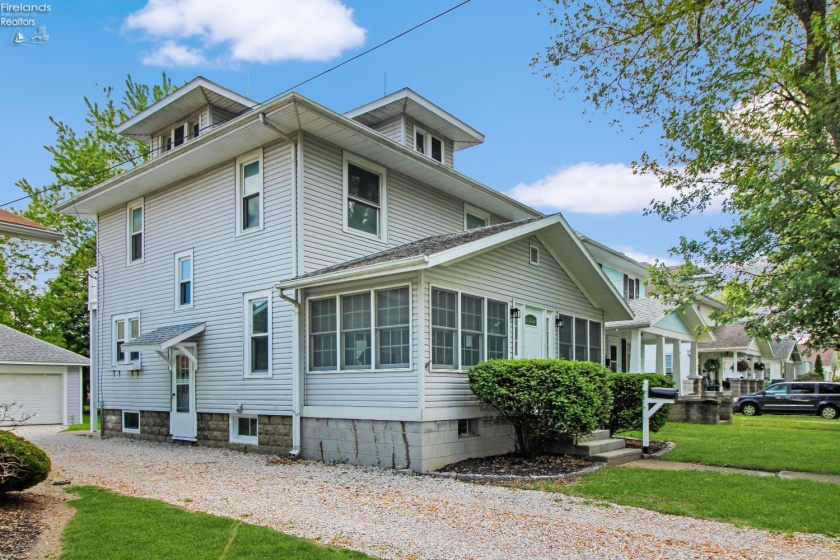 713 Madison Street, Port Clinton, 43452, 3 Bedrooms Bedrooms, ,3 BathroomsBathrooms,Residential,For Sale,Madison,20252013